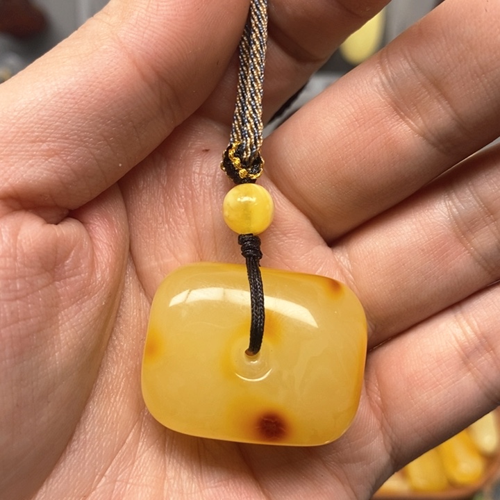 蜜蜡珠宝奇石未镶嵌奈*哩