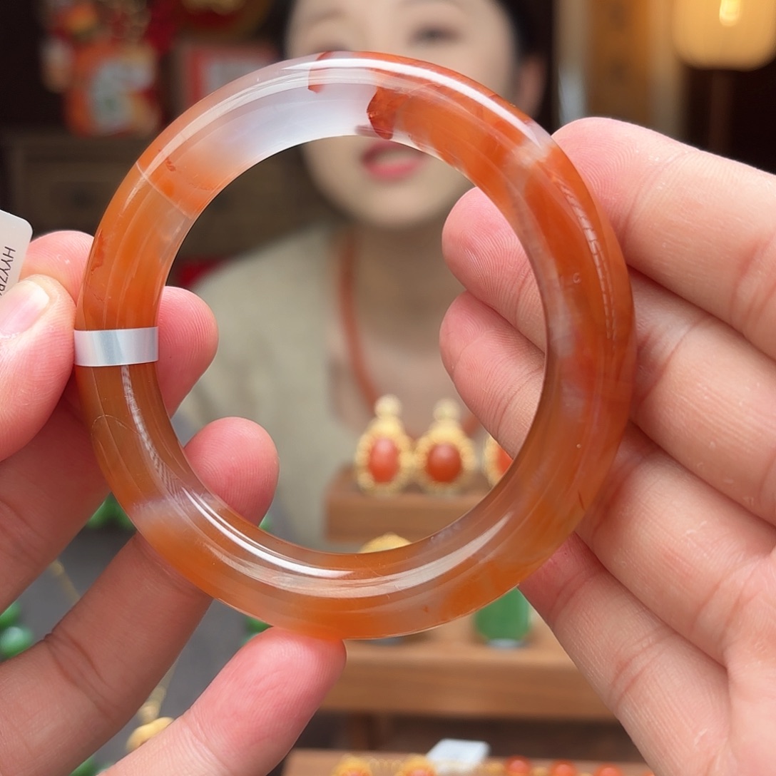 南红玛瑙手镯未镶嵌uu57手镯59mm