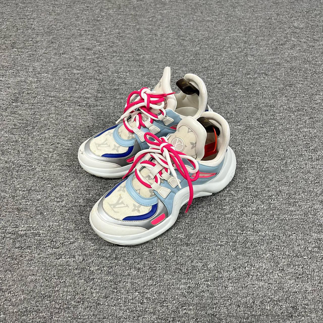 95新 LouisVuitton/路易威登 Lv 三花 老爹鞋 白红 36.5码