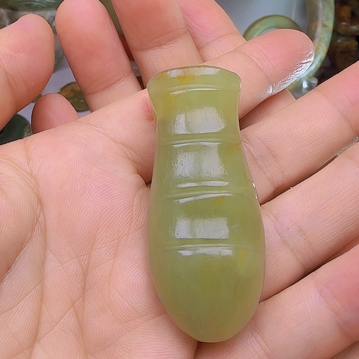 和田玉未镶嵌吊坠(不含链)