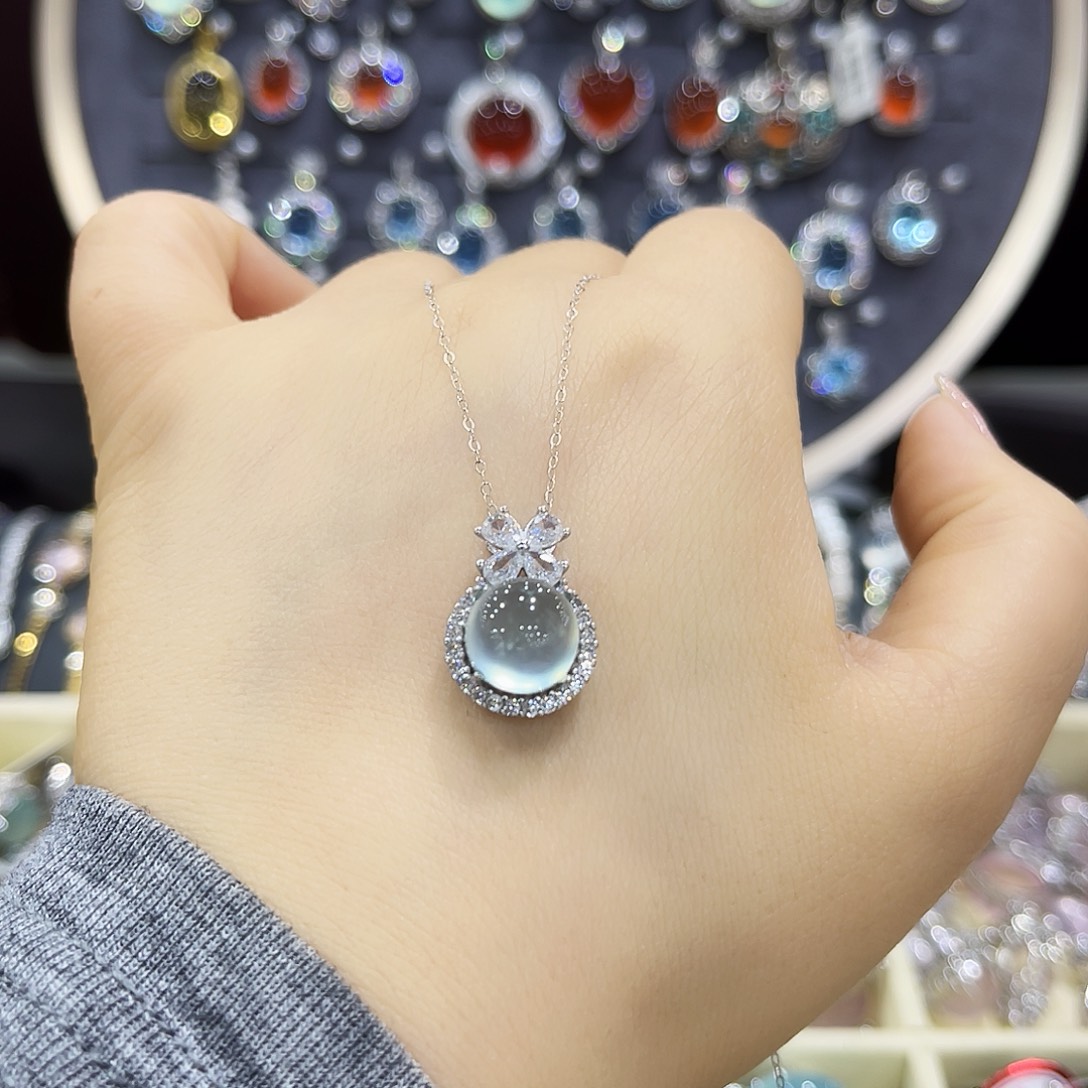 半***岛蛇纹石玉银S925镶嵌颈饰