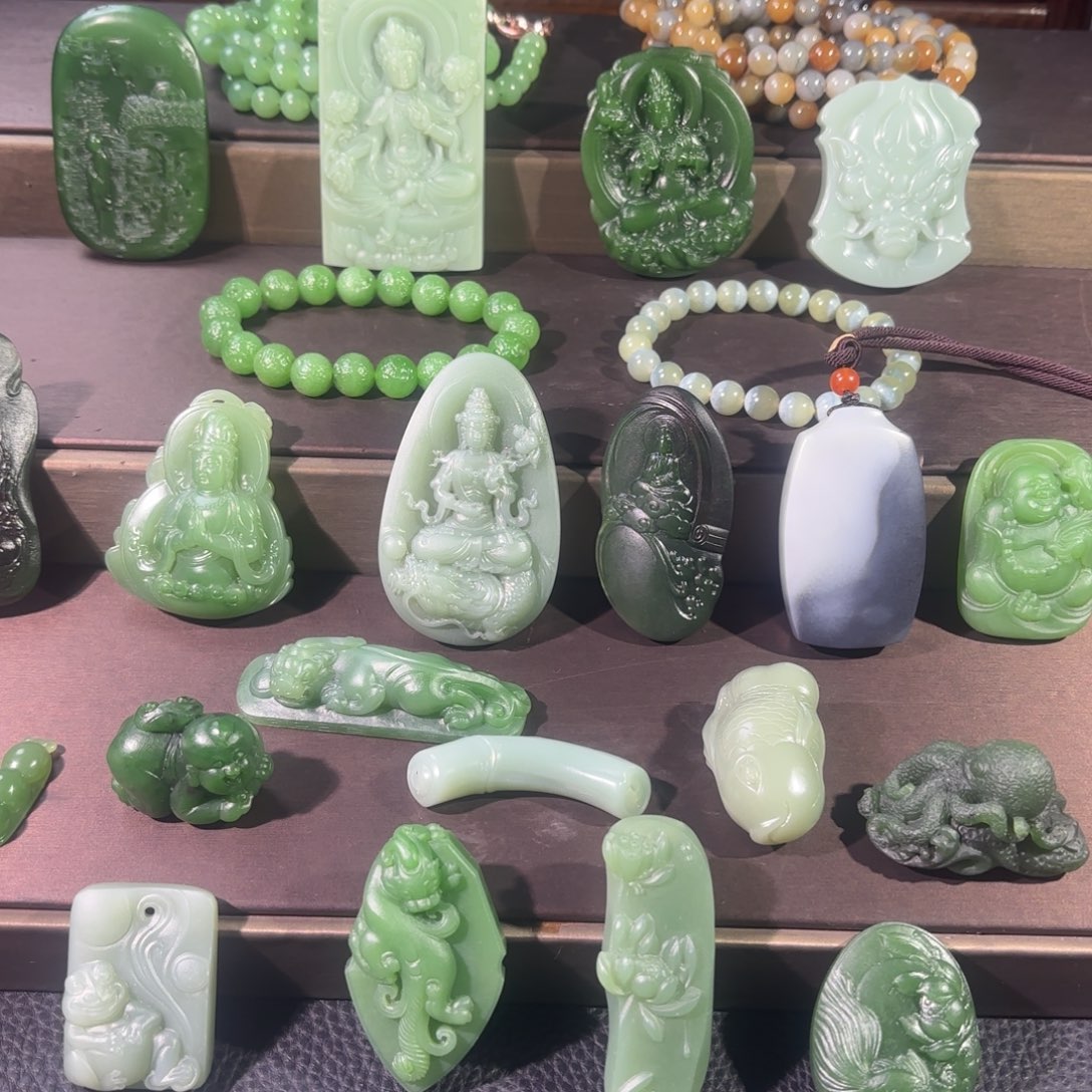 和田玉颈饰未镶嵌定制