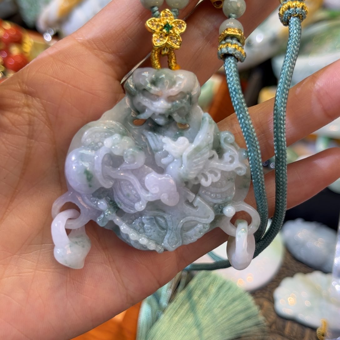 翡翠颈饰未镶嵌待编款