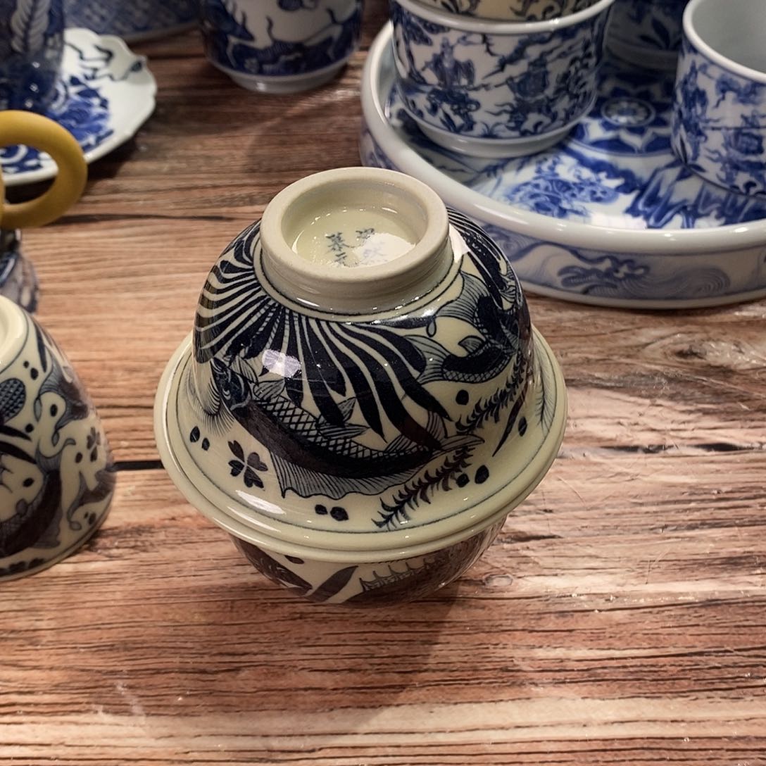 小*黄釉鱼藻盖碗加杯子