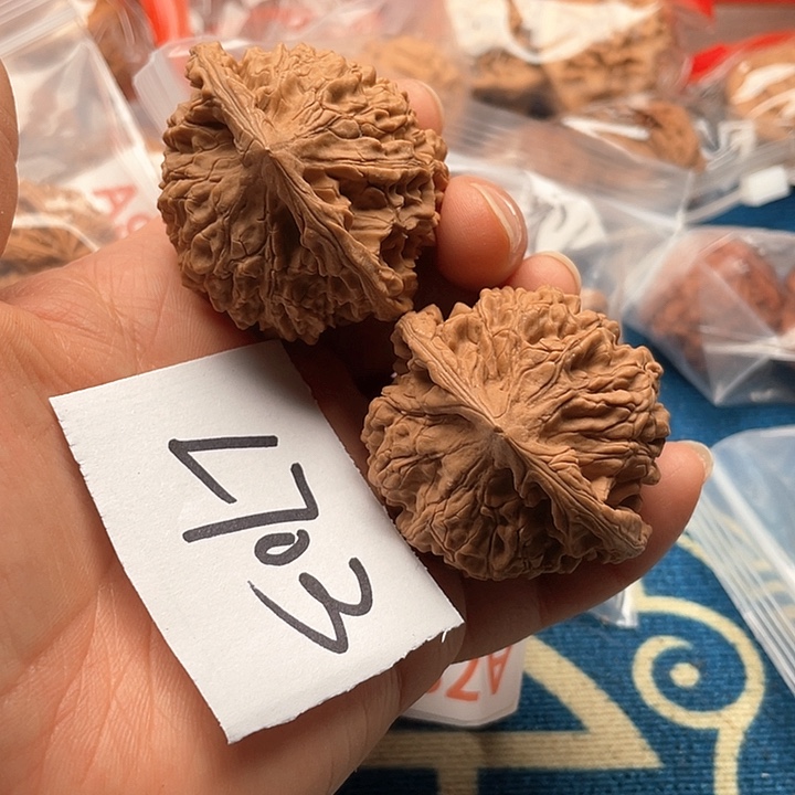 文玩核桃把件官帽