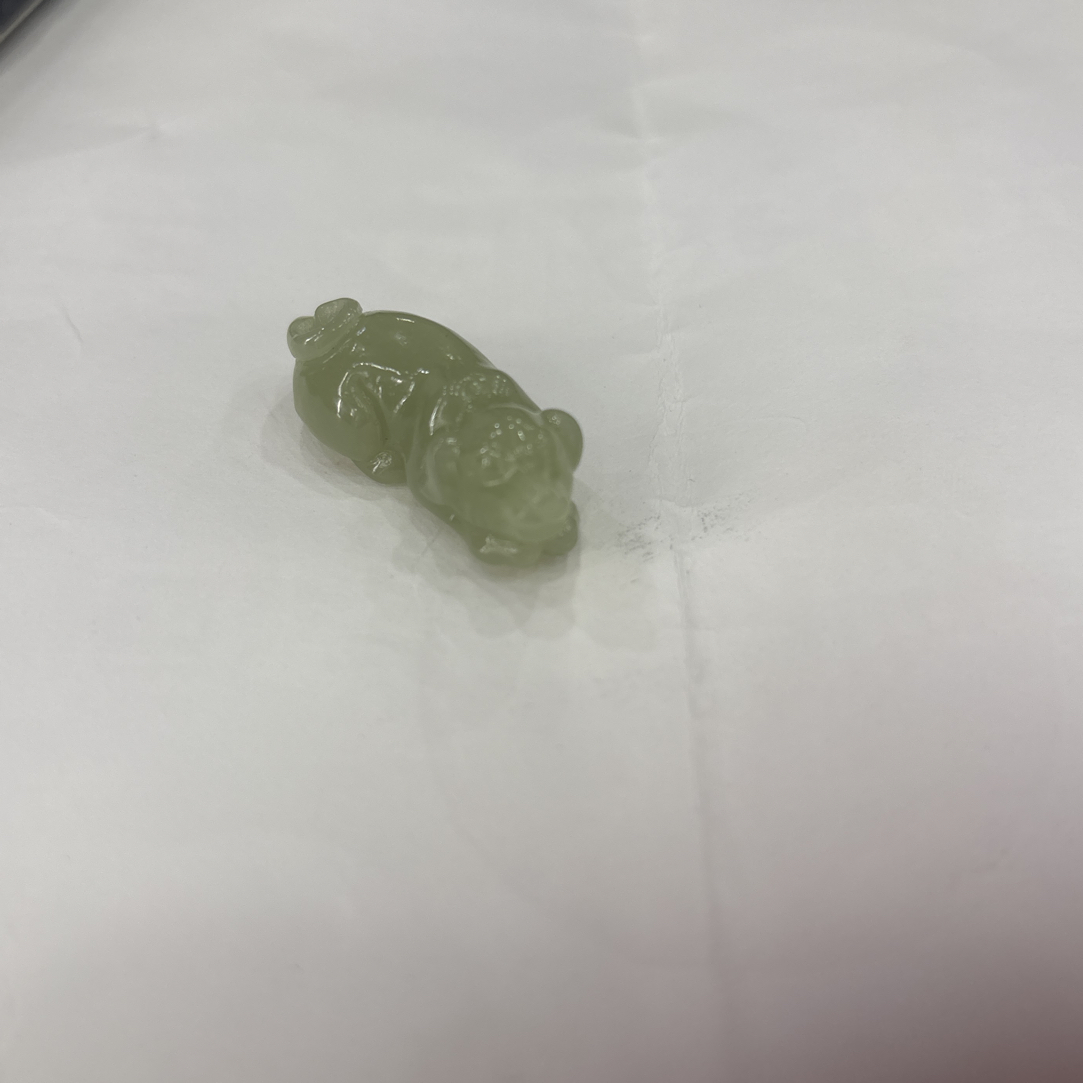 青海料和田玉吊坠