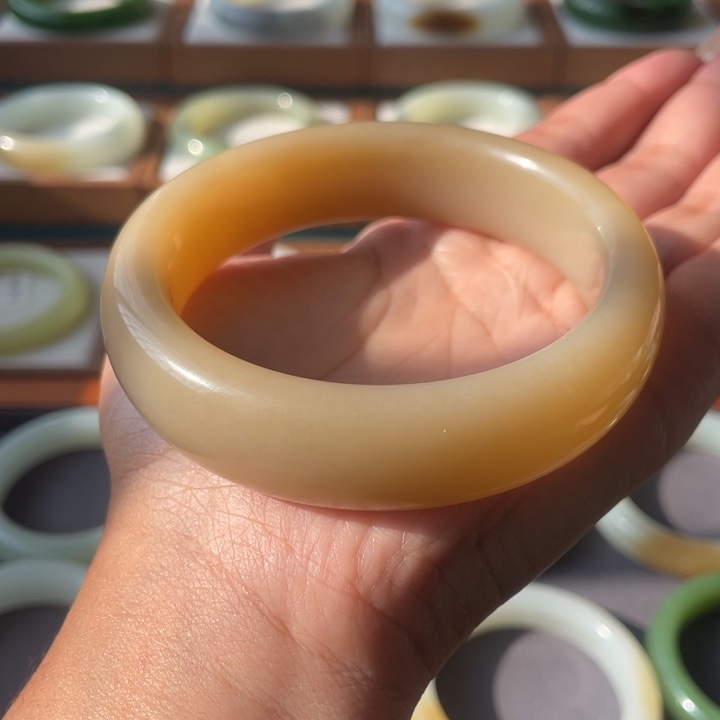 未镶嵌手镯和田玉6061