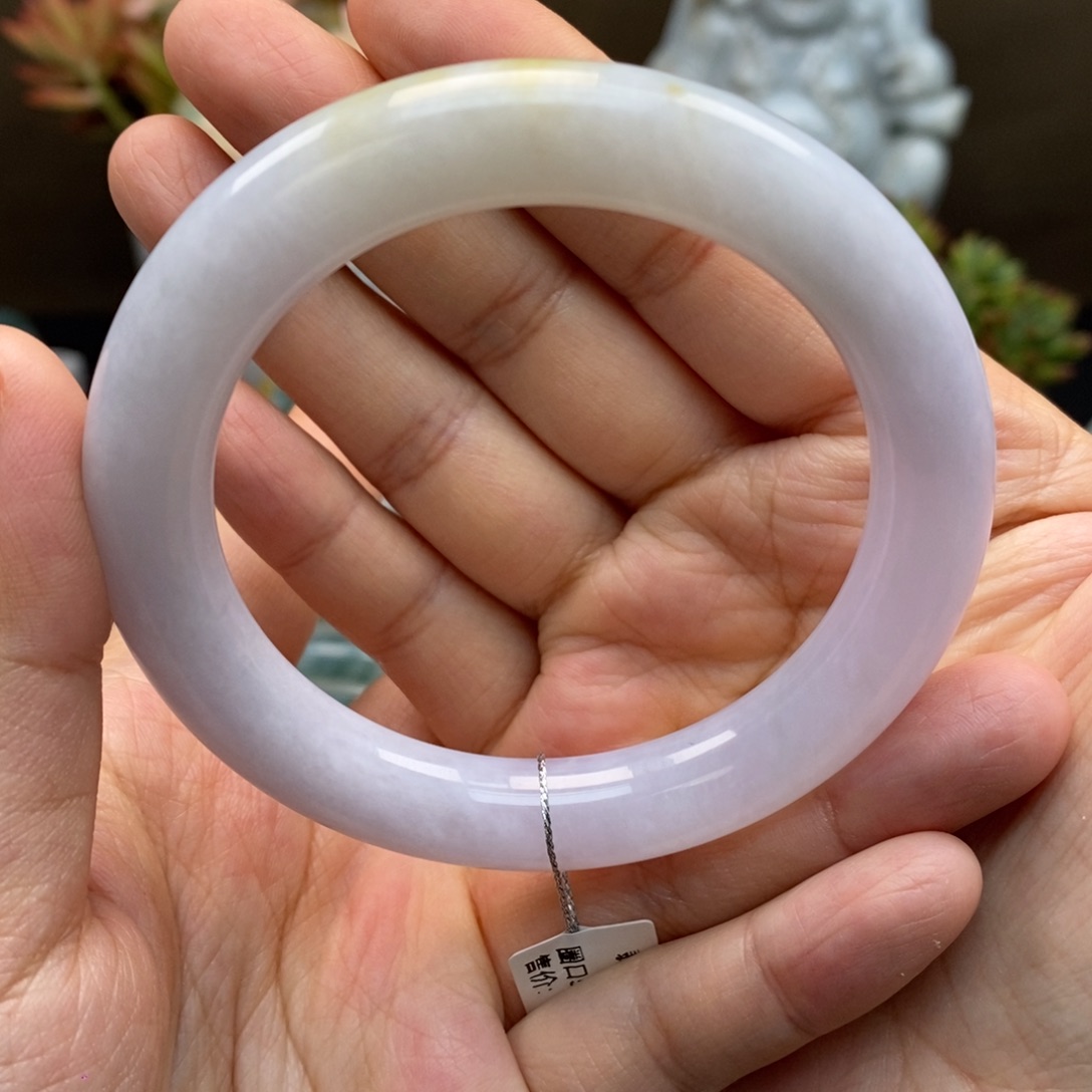 翡翠手镯未镶嵌天然