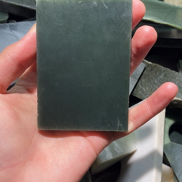 明***山和田玉（糖玉）未镶嵌珠宝半成品