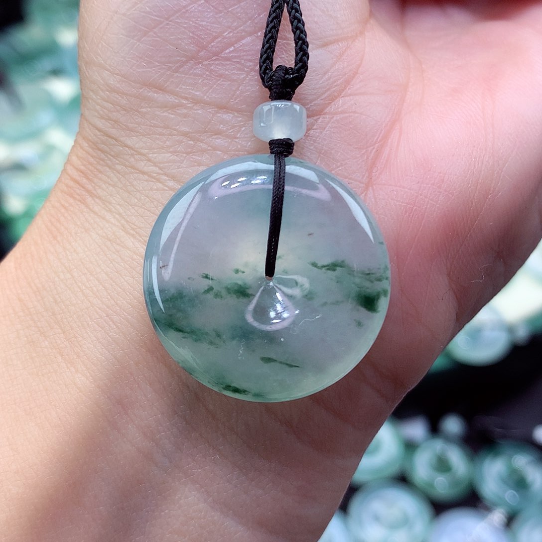 翡翠颈饰未镶嵌翡翠78