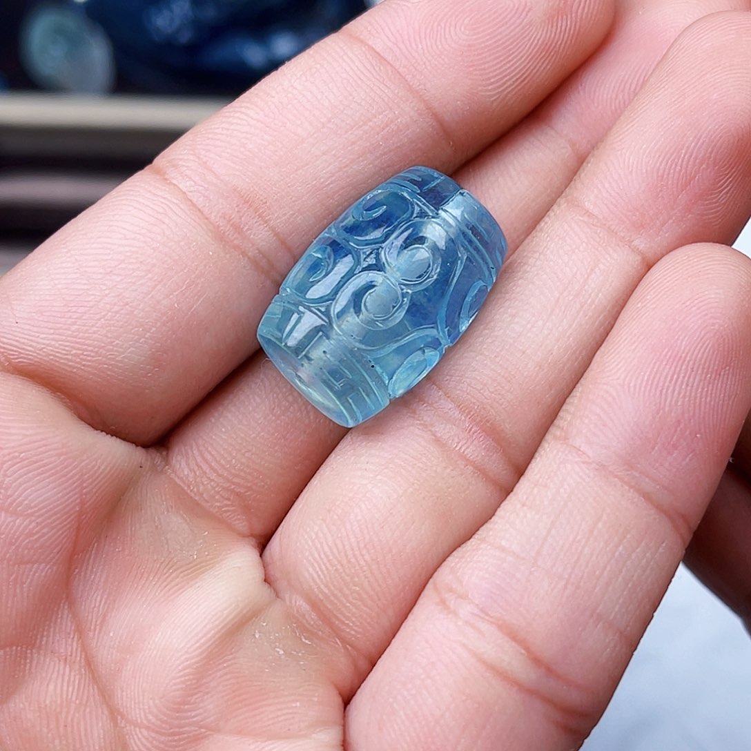 艾***达天然辰砂湖水绿回纹