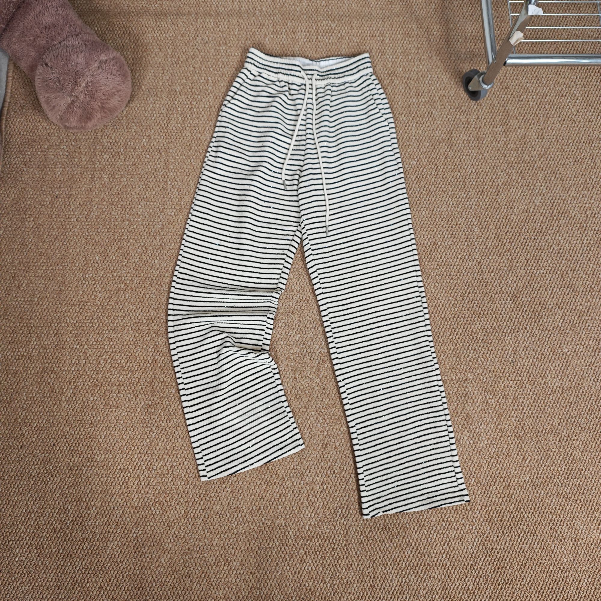 2024秋冬季新款条纹加厚休闲裤阔腿裤8512