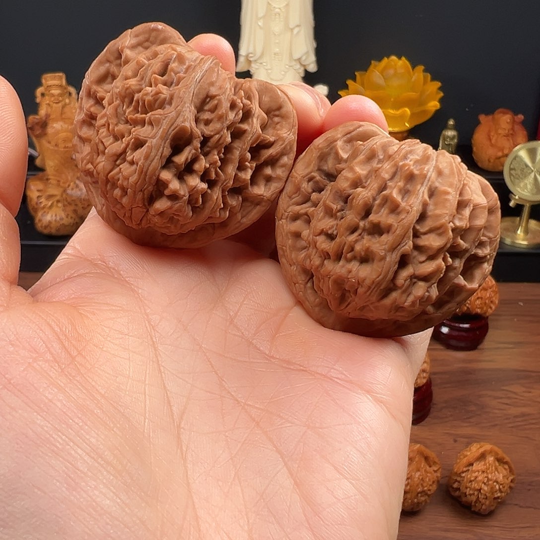 文玩核桃吊坠45全品三角楼