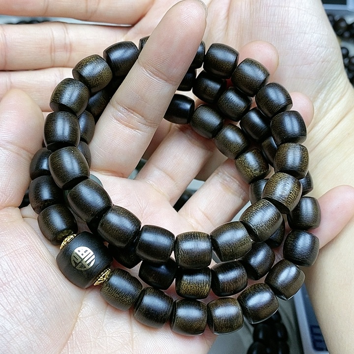 沉香手串?*?越南芽庄白棋楠