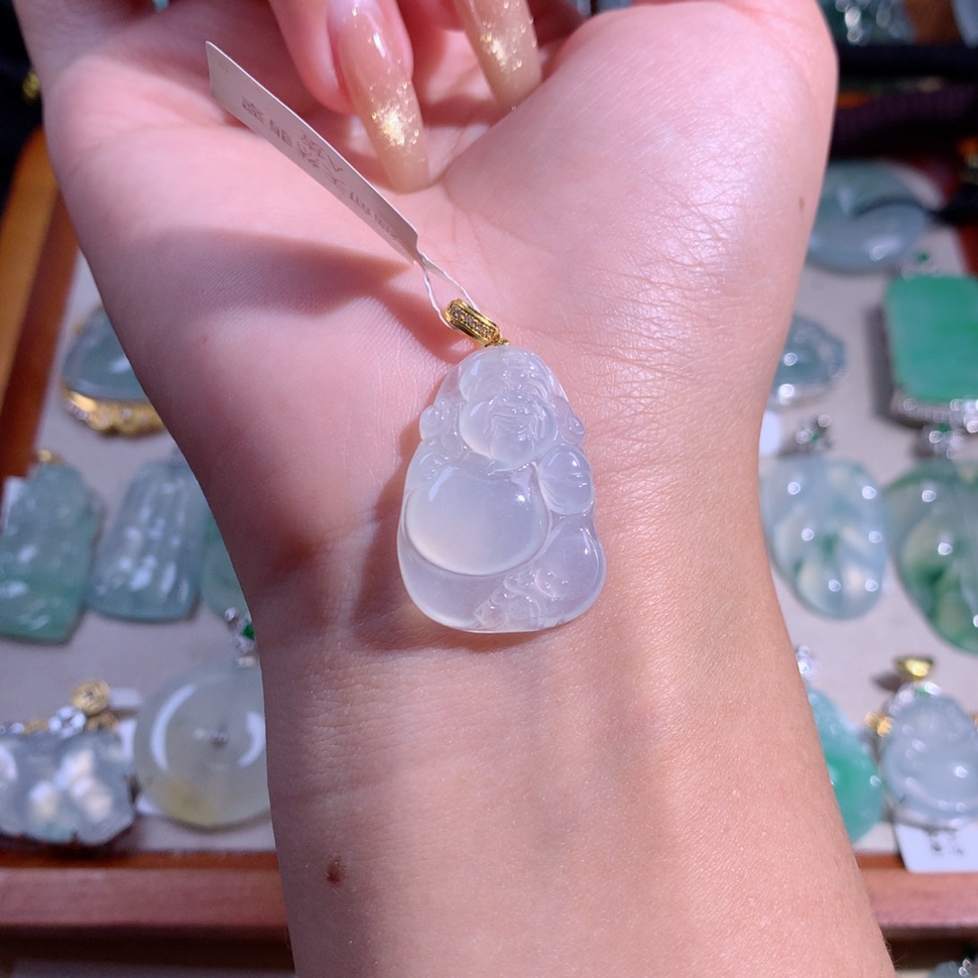 翡翠吊坠(不含链)18K金镶嵌