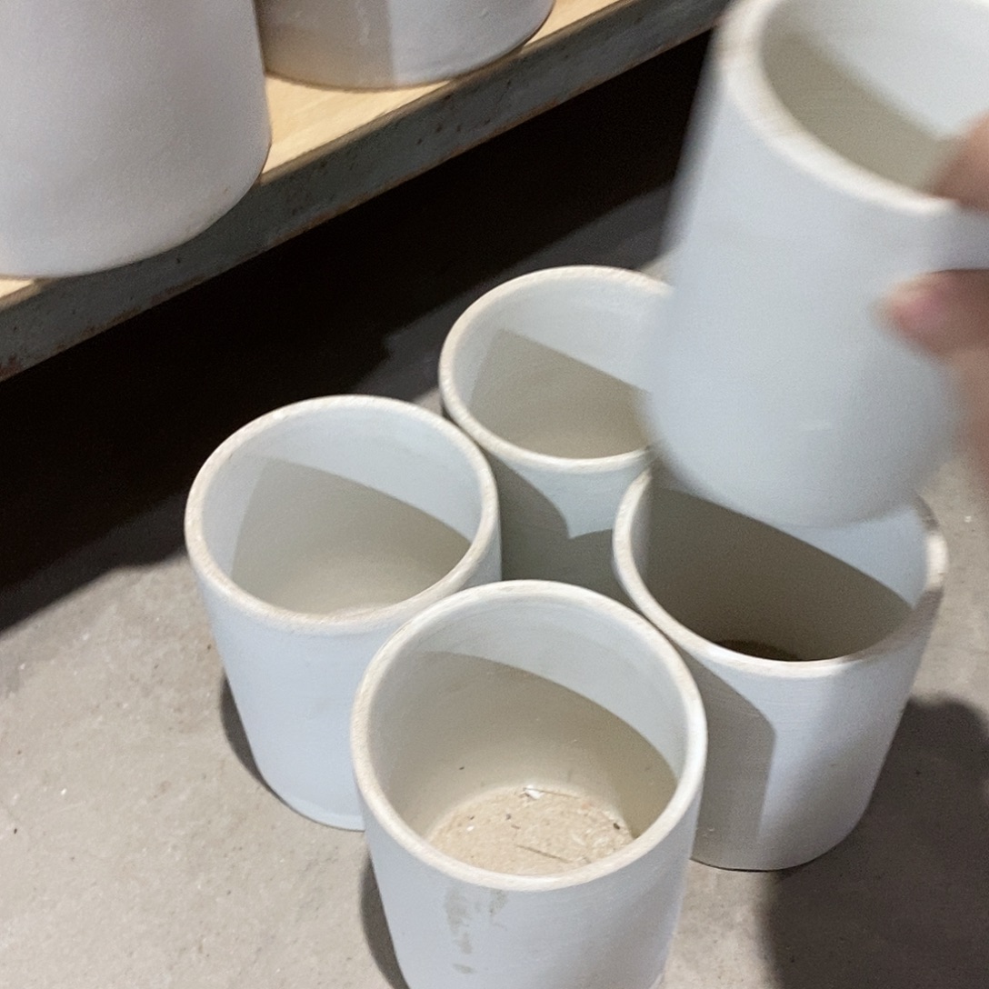 瑕疵白陶1001-8×11-5    