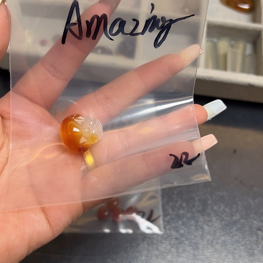 A****玛瑙/玉髓未镶嵌珠宝半成品