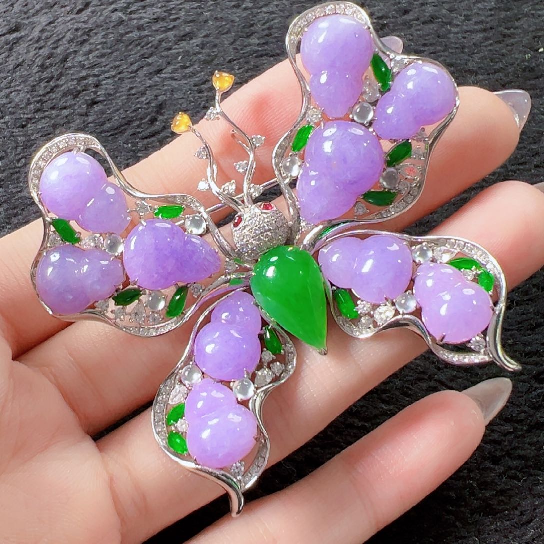 翡翠颈饰18K金镶嵌签收后24小时鉴赏期