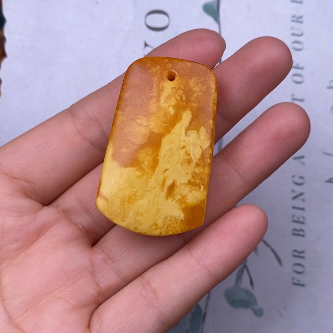 蜜蜡裸石未镶嵌蜜蜡