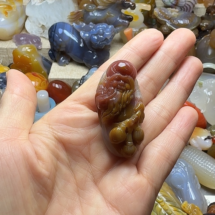 1***人玛瑙/玉髓未镶嵌饰品