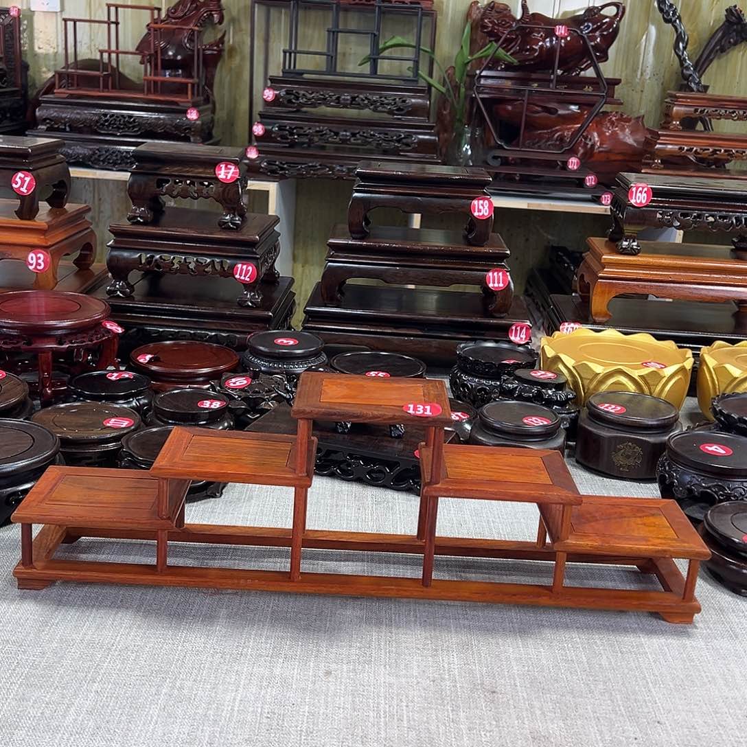 红木底座精雕工艺品