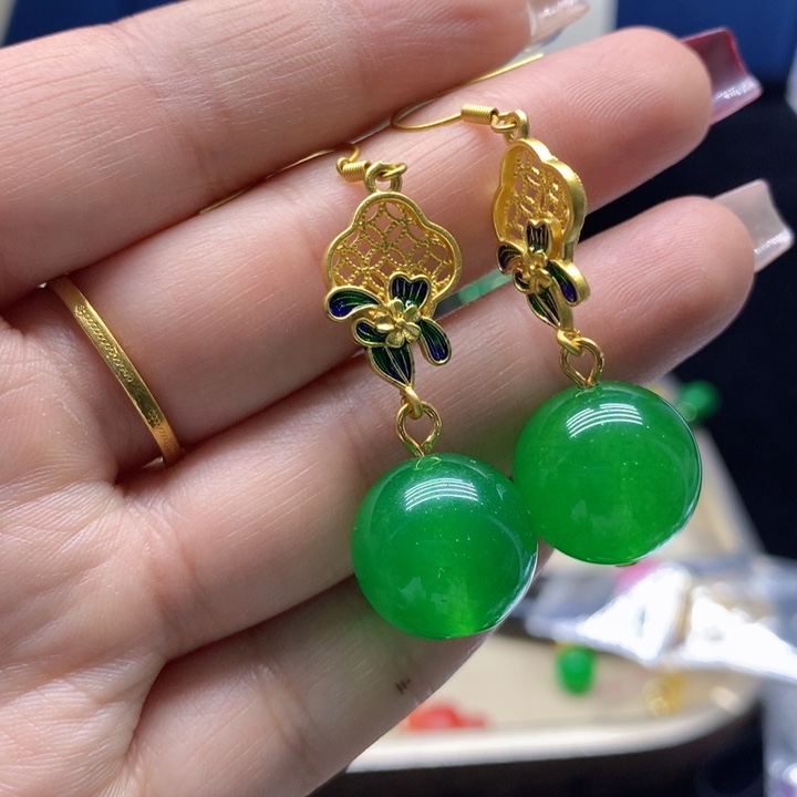 翡翠颈饰未镶嵌吊坠