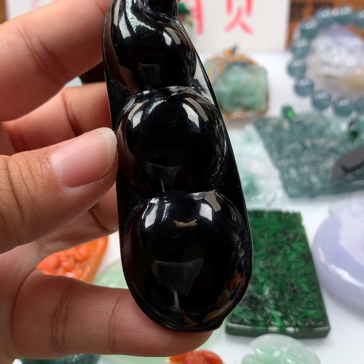 翡翠颈饰未镶嵌保真天然A货翡翠