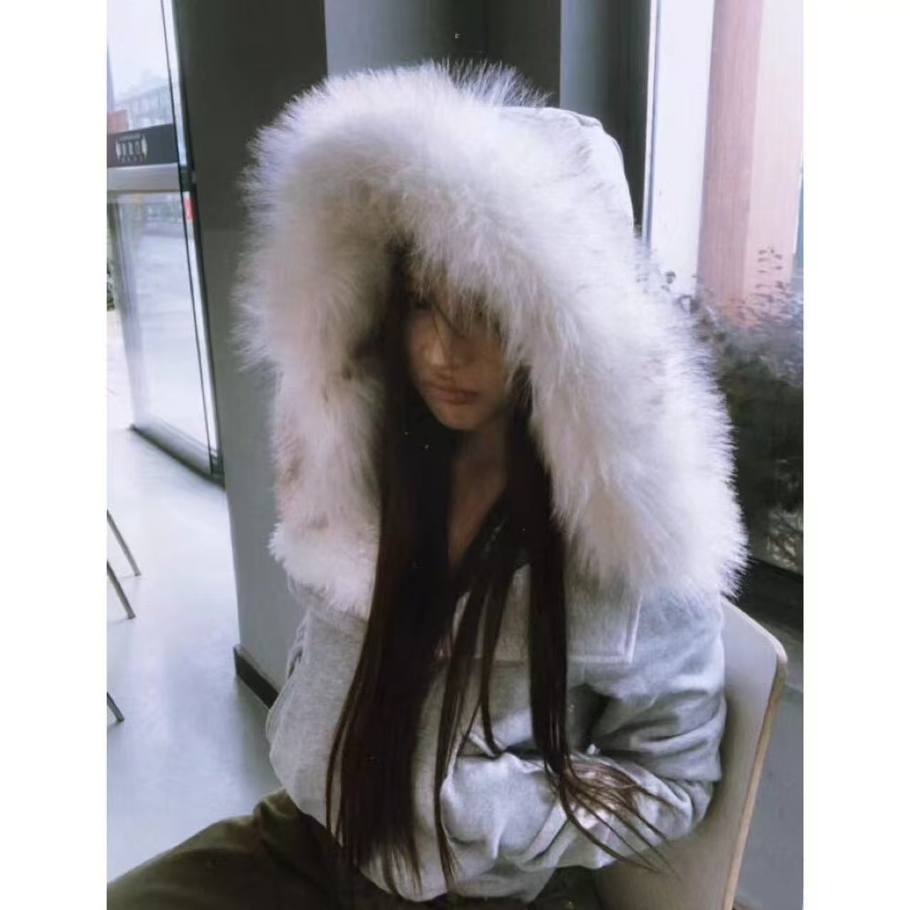 徐秋阳  冬日特调  百搭时尚休闲设计感显瘦卫衣11892-