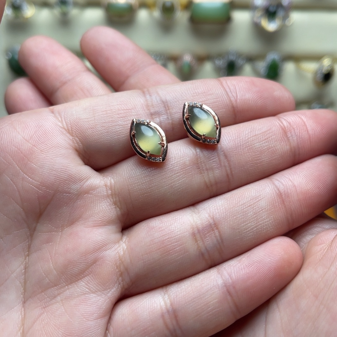 和田玉（碧玉）银S925镶嵌耳饰