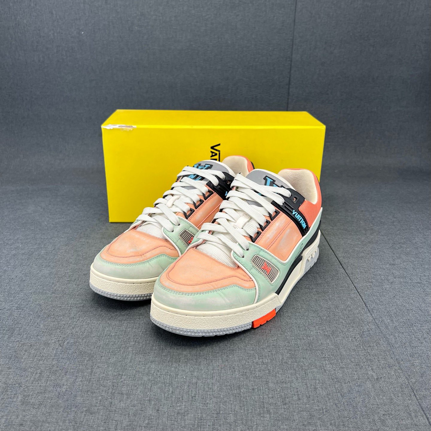 95新 LouisVuitton/路易威登 6码40 trainer马卡龙 二手鞋 原盒