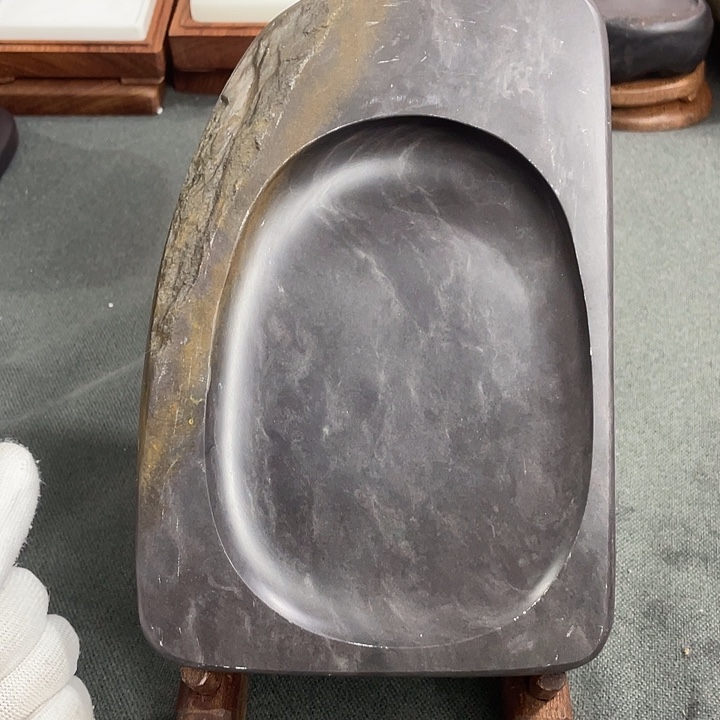 广东肇庆原石端砚