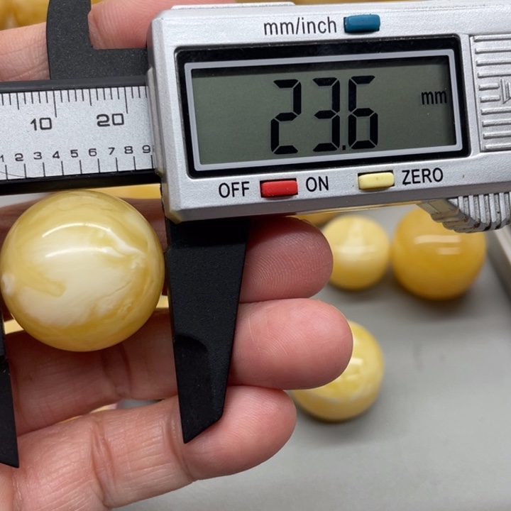 琥珀裸石未镶嵌蜜蜡