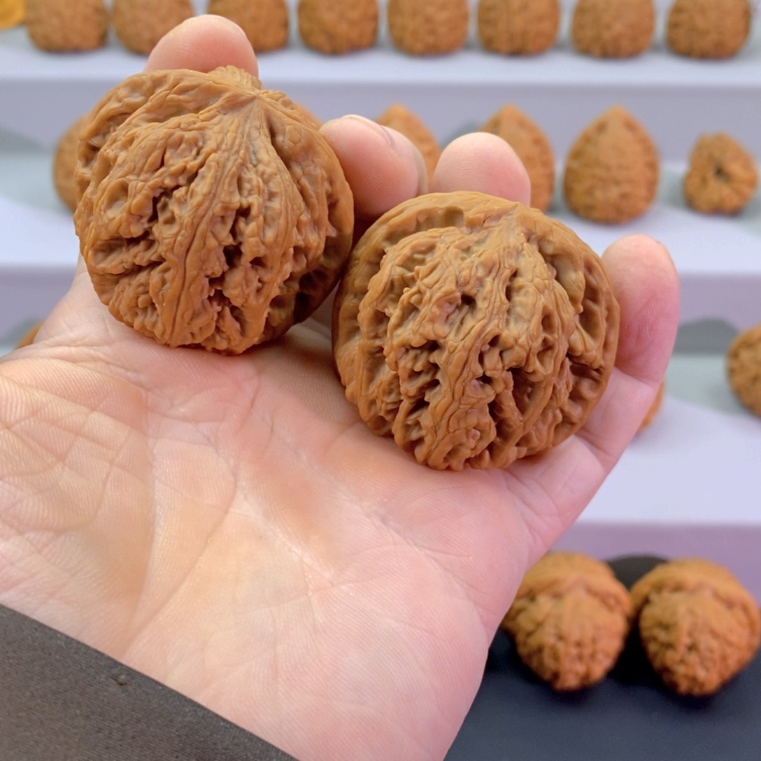 文玩核桃把件46+大粗筋