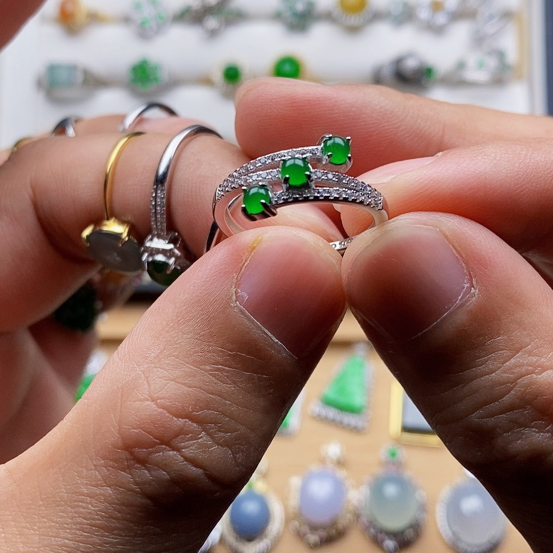 银S925镶嵌戒指翡翠戒指