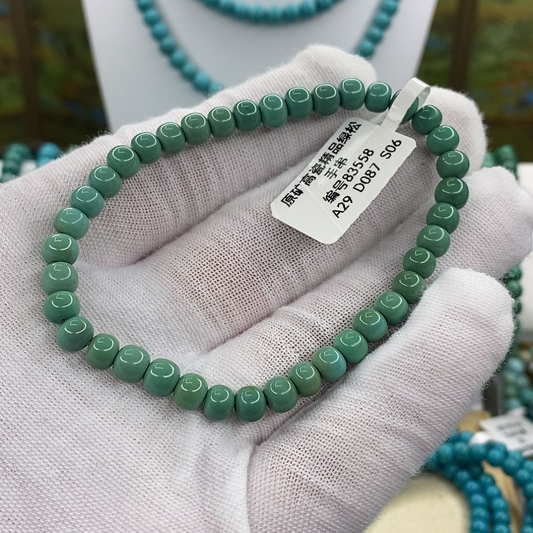 绿松石未镶嵌珠宝奇石6