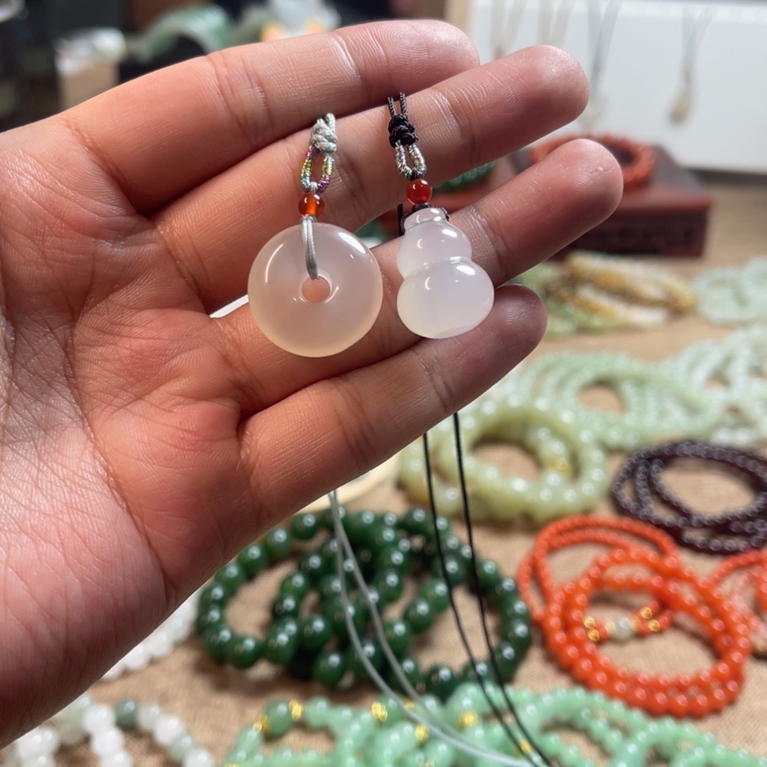 未镶嵌颈饰玛瑙/玉髓