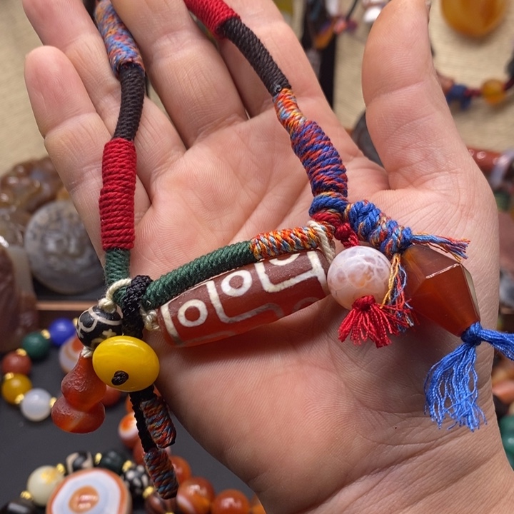 玛瑙/玉髓颈饰未镶嵌