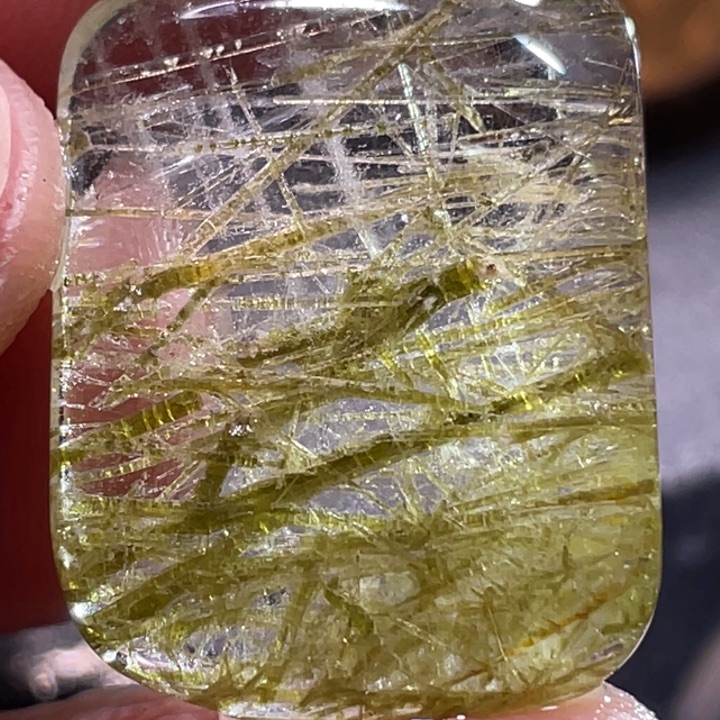 相***月颈饰发晶未镶嵌钛