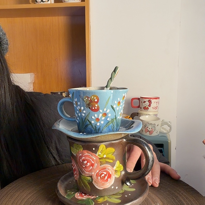 手捏手绘景德镇陶瓷