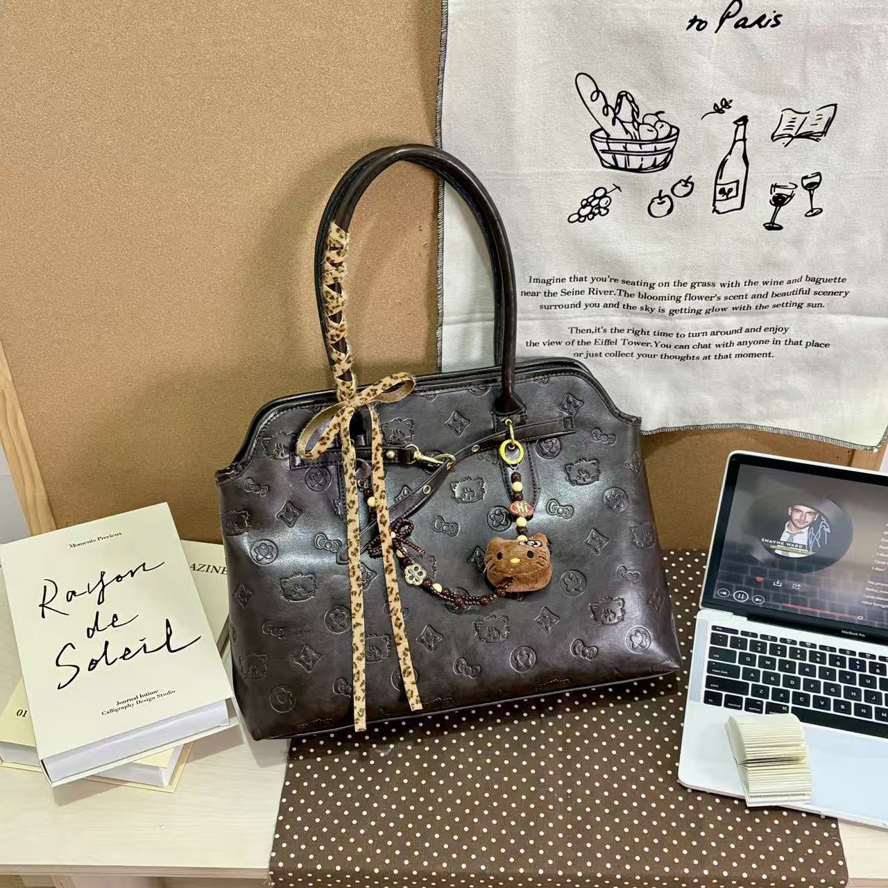 JuanJuan自制压印miu系大容量托特包b058