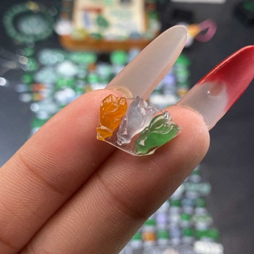 【闪购商品】翡翠挂件未镶嵌兰花