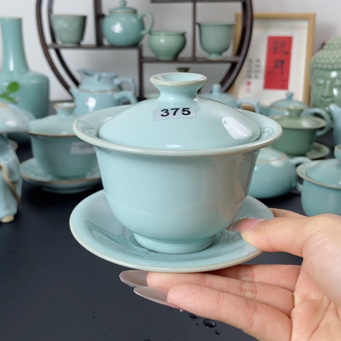 一级品天青釉手工元宝盖碗