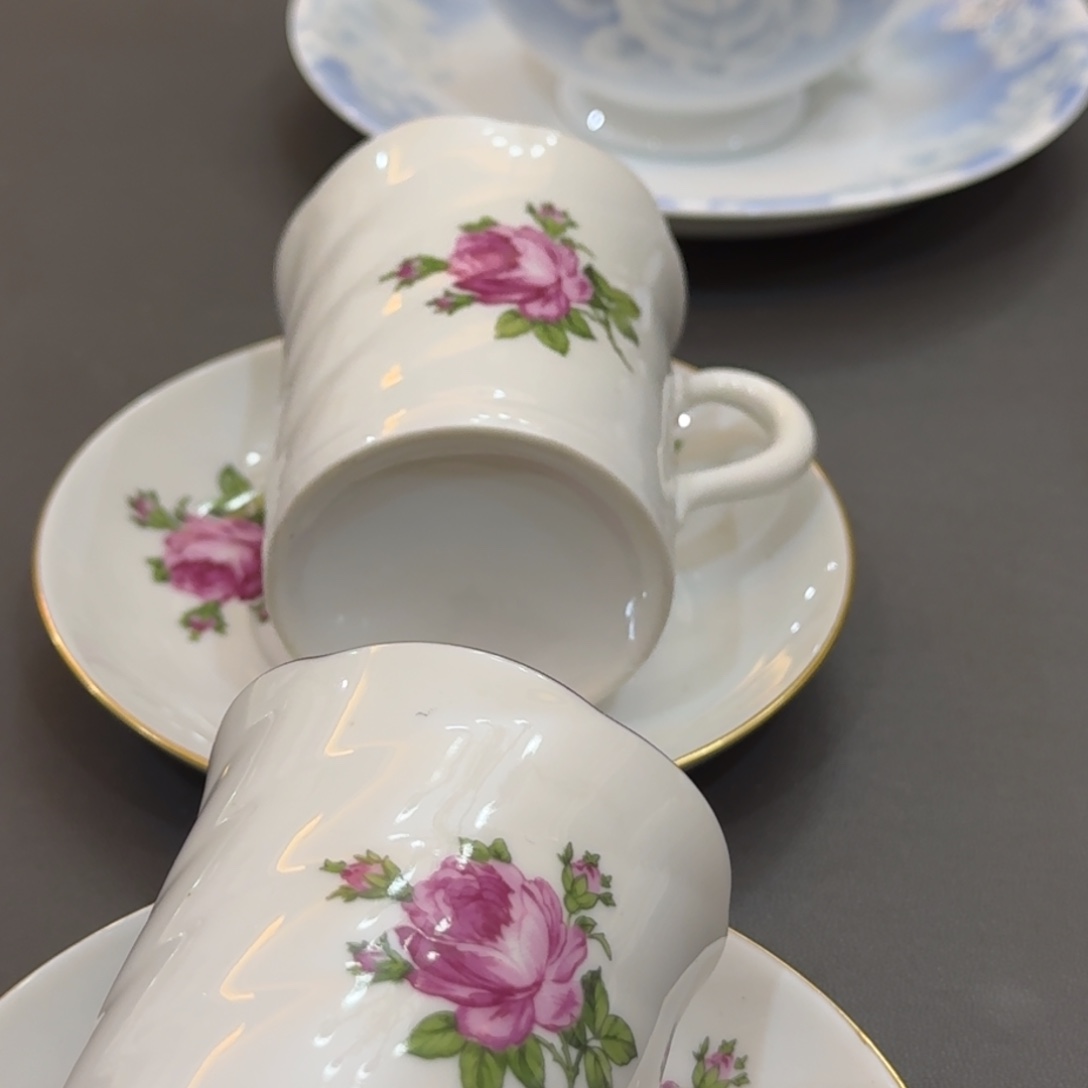 泠***塾陶瓷片片世界影子