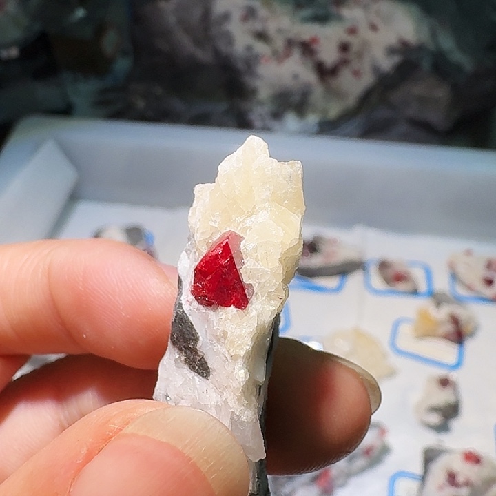 靓***亮天然辰砂天然朱砂原矿石