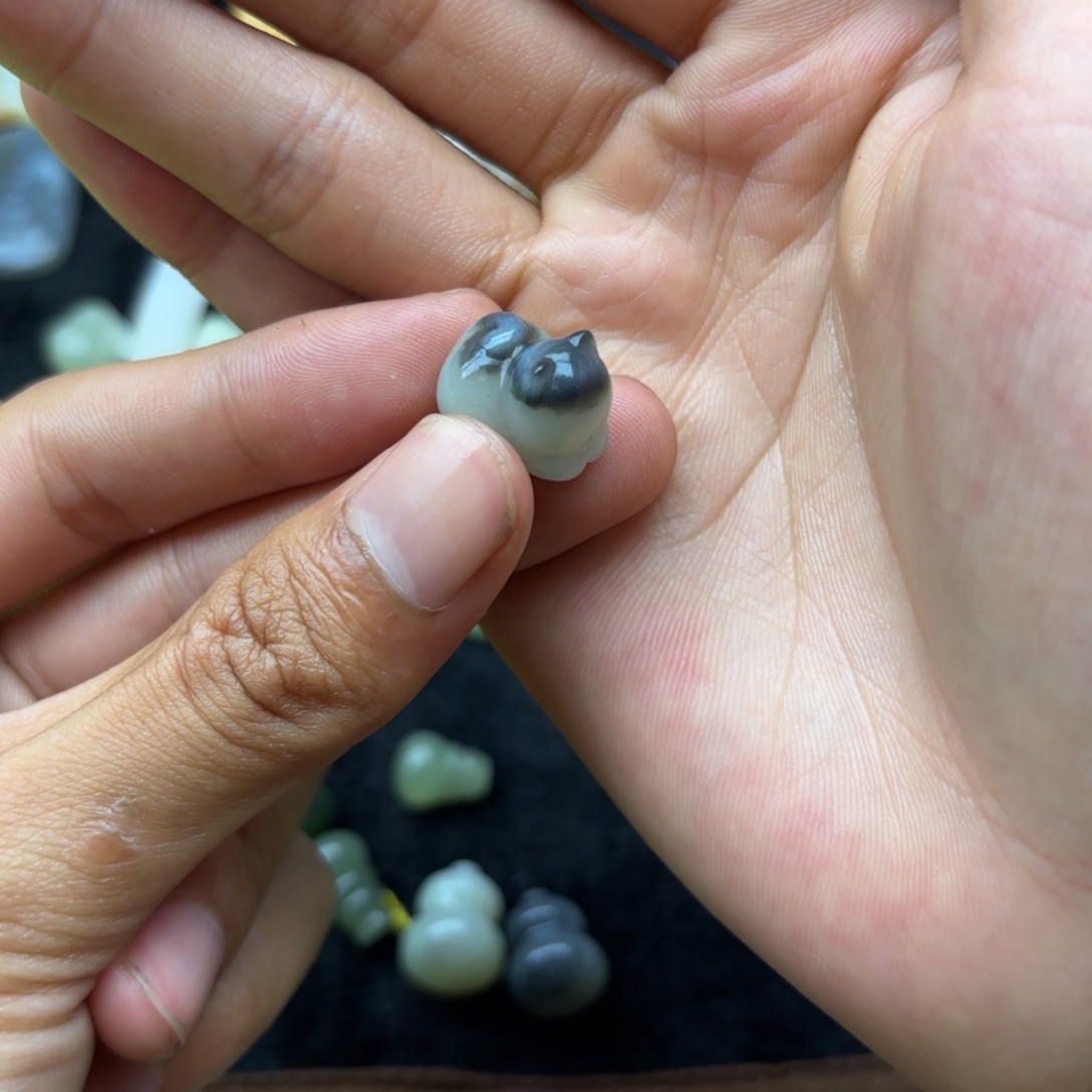 和田玉未镶嵌颈饰亦**风