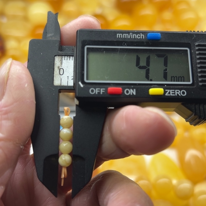 琥珀（矿物珀）未镶嵌裸石