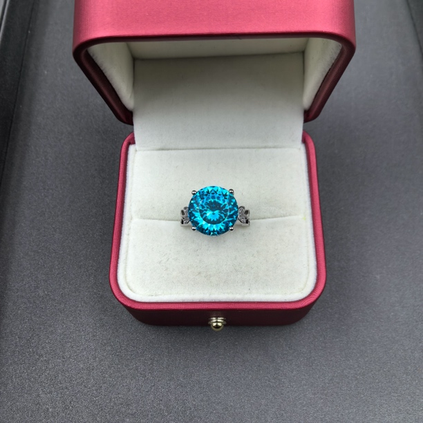  【经典永恒  光芒四射】 戒指 GDJ9460