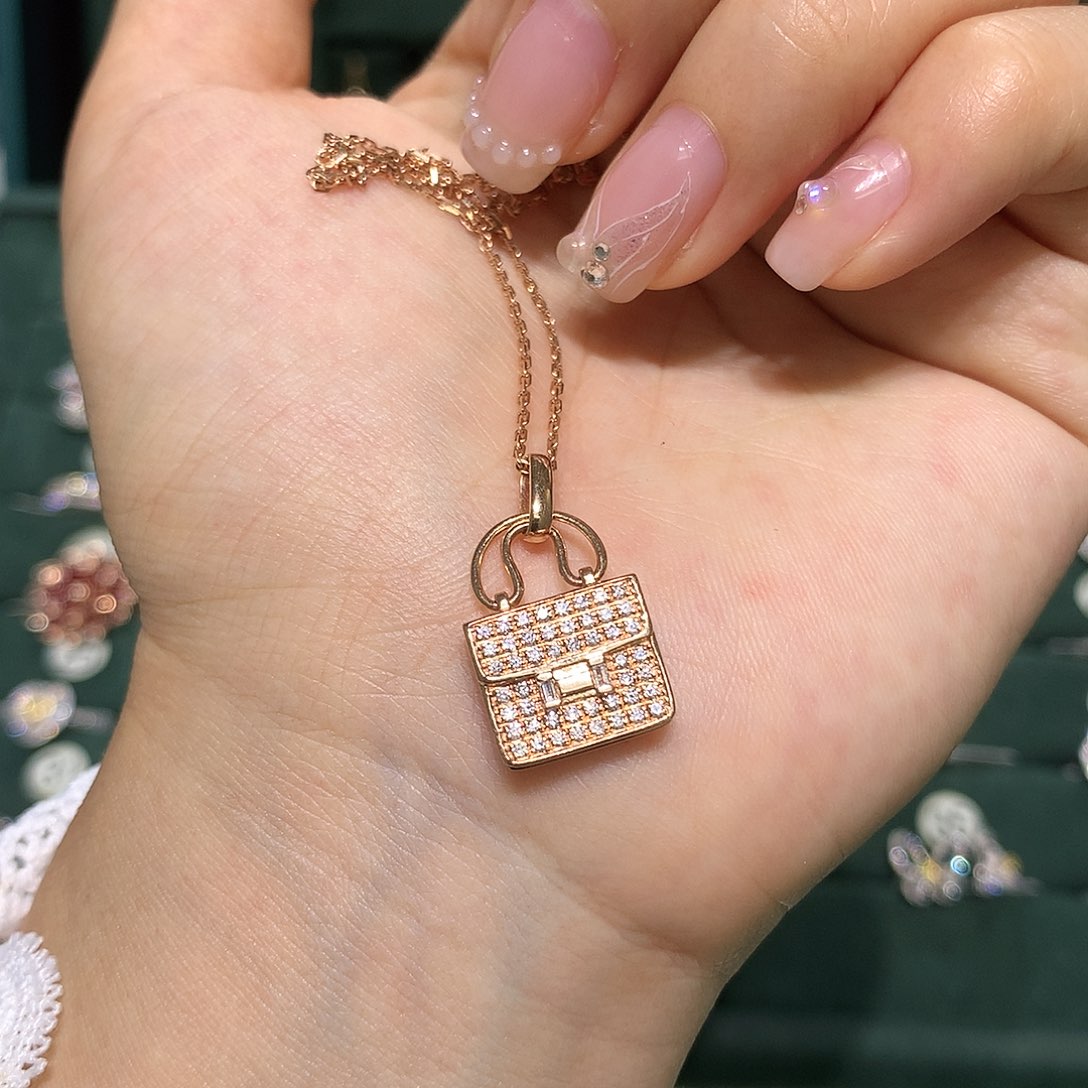 钻石颈饰18K金镶嵌包包