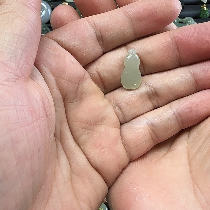 和田玉吊坠(不含链)未镶嵌