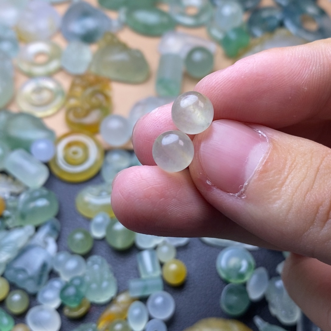 定制翡翠未镶嵌珠子